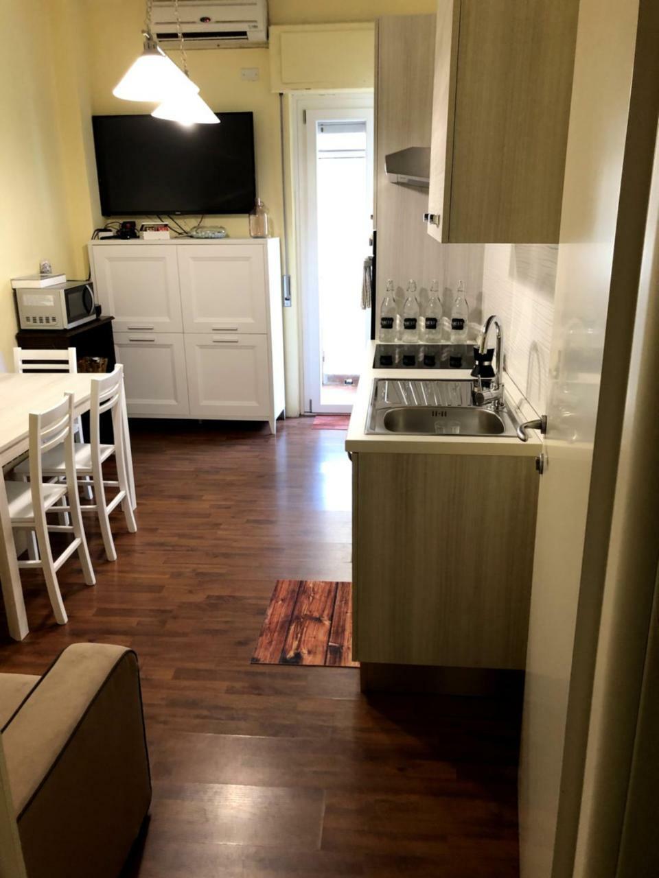 B&B Cagliari City מראה חיצוני תמונה